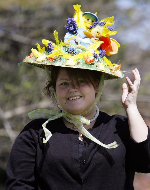 Victoria Lebron of New Castle shows off her winning hat in the Best Hat category at the Annual Easter Parade in old New Castle in 2006.
